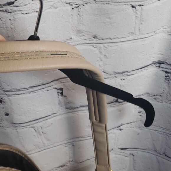 Tan Bag - Picture 5 of 8